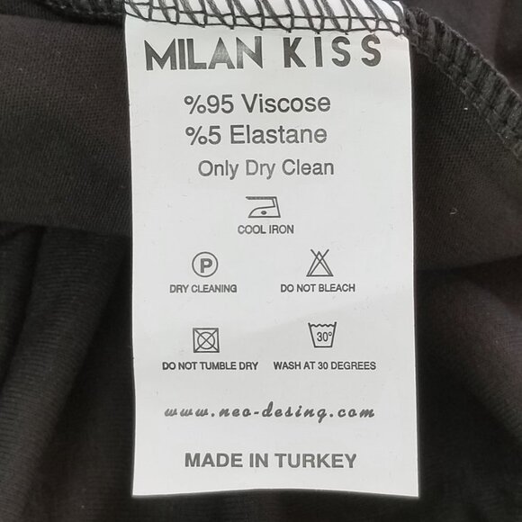 NWT Milan Kiss Floral Embroidered Top - 1X - Picture 8 of 9